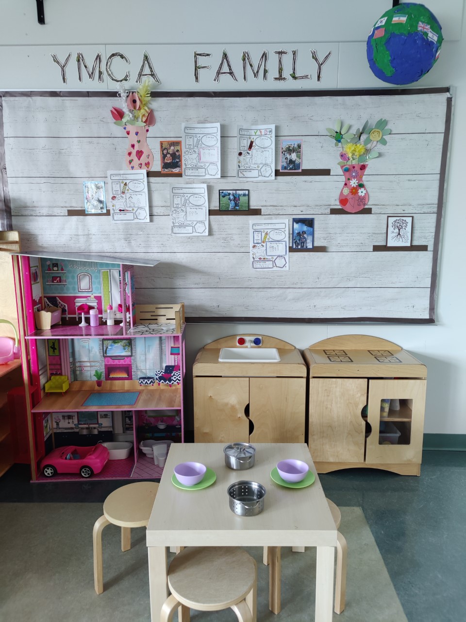 Dramatic Play - Mount Pleasant YMCA Child Care in Southwest Edmonton